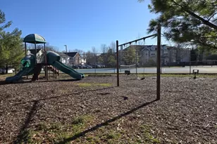 43 Forest Dr, Piscataway Township, NJ 08854 - Photo 6