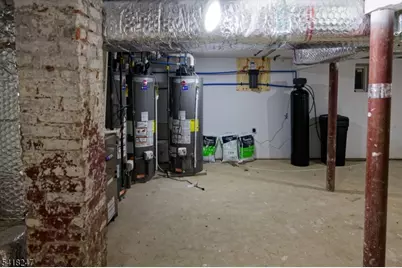 81 N Grove St #3, East Orange, NJ 07017 - Photo 32