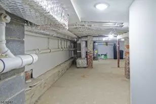 81 N Grove St, East Orange, NJ 07017 - Photo 34