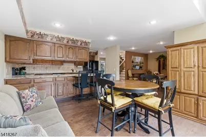 25 Stone Row Ln, Jefferson Township, NJ 07438 - Photo 10