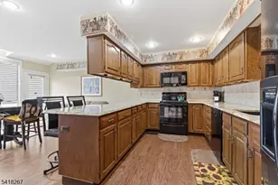 25 Stone Row Ln, Jefferson Township, NJ 07438 - Photo 6