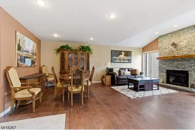 25 Stone Row Ln, Jefferson Township, NJ 07438 - Photo 4