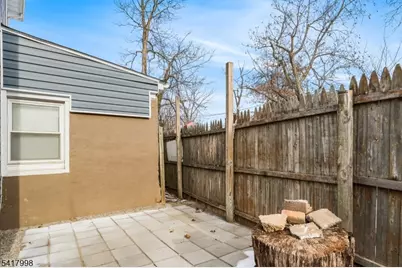 218 Muhlenberg Pl, Plainfield, NJ 07060 - Photo 32