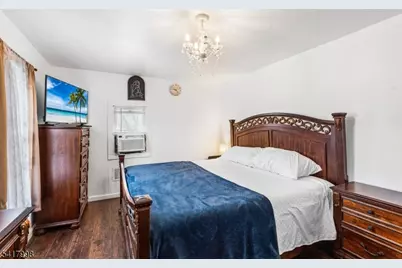 218 Muhlenberg Pl, Plainfield, NJ 07060 - Photo 22