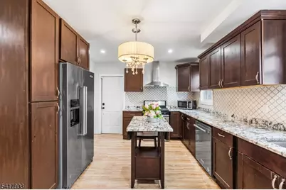 218 Muhlenberg Pl, Plainfield, NJ 07060 - Photo 12