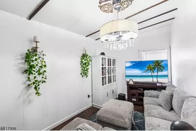 218 Muhlenberg Pl, Plainfield, NJ 07060 - Photo 8