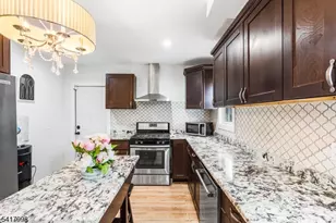 218 Muhlenberg Pl, Plainfield, NJ 07060 - Photo 14