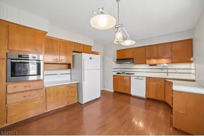 67 Sun Valley Way, Morris Plains, NJ 07950 - Photo 10