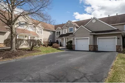 89 Bourne Cir, Hardyston Township, NJ 07419 - Photo 2