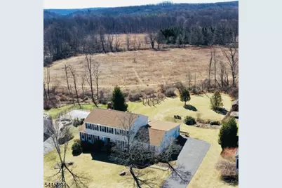 11 Beechnut Dr, Washington Township, NJ 07853 - Photo 2