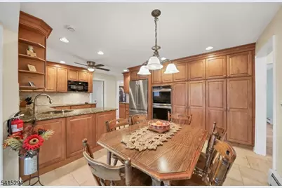 11 Beechnut Dr, Washington Township, NJ 07853 - Photo 14