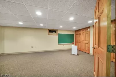 11 Beechnut Dr, Washington Township, NJ 07853 - Photo 30