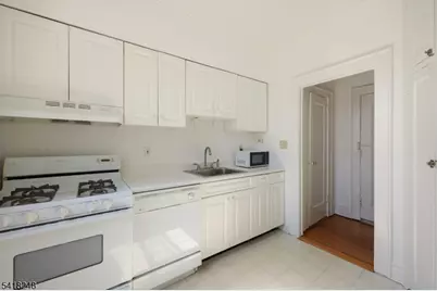 4 Riverside Drive, Apt #302, Cranford Township, NJ 07016 - Photo 10