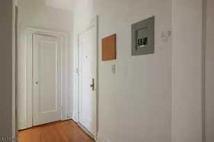 4 Riverside Dr Apt, Cranford Township, NJ 07016 - Photo 6