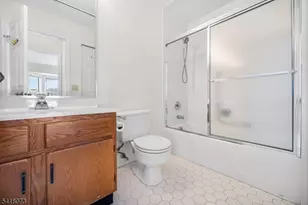 11D Rothwell Dr, Monroe Township, NJ 08831 - Photo 30