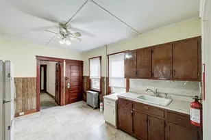 1320 Knopf St, Manville, NJ 08835 - Photo 4