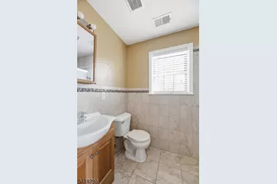 105 Peabody Pl, Newark, NJ 07104 - Photo 14