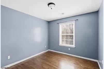 105 Peabody Pl, Newark, NJ 07104 - Photo 8