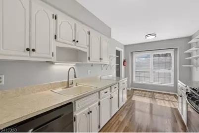 12 Giles Biondi Ct, Bound Brook, NJ 08805 - Photo 4