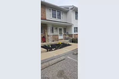 103 Brook Dr, Hackettstown, NJ 07840 - Photo 2