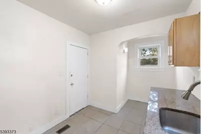 24 Irving Ave, Newark, NJ 07112 - Photo 34