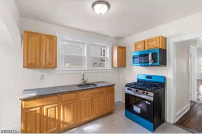 24 Irving Ave, Newark, NJ 07112 - Photo 10