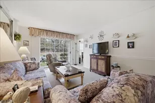 530 Azalea Terrace, Branchburg Township, NJ 08876 - Photo 4