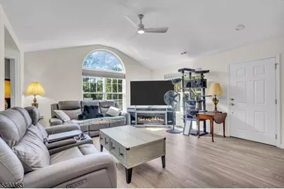 204 Merry Ln, Hillsborough Township, NJ 08844 - Photo 8