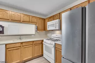 204 Merry Ln, Hillsborough Township, NJ 08844 - Photo 12