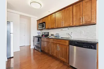 60 Parkway Dr, East Orange, NJ 07017 - Photo 16