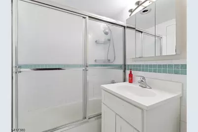 60 Parkway Dr, East Orange, NJ 07017 - Photo 10