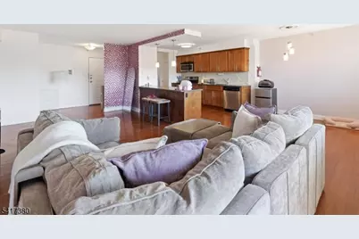 60 Parkway Dr, East Orange, NJ 07017 - Photo 12