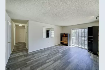 11 Lindsey Ct, Franklin Township, NJ 08823 - Photo 6