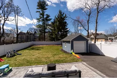 246 Stirling Ave, City Of Orange Twp., NJ 07050 - Photo 30