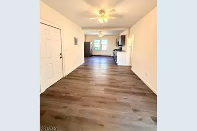 37 Field Pl #3R, Newark, NJ 07112 - Photo 2