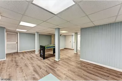 170 Christopher St, Montclair, NJ 07042 - Photo 32