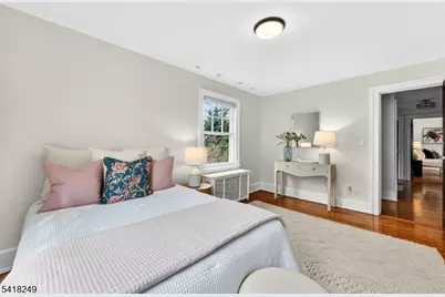 170 Christopher St, Montclair, NJ 07042 - Photo 22