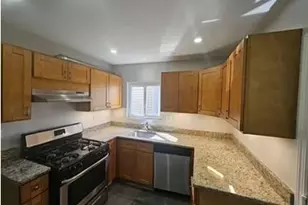 437 Elm St, Kearny, NJ 07032 - Photo 6