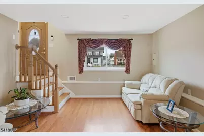 421 Stout Ave, Scotch Plains Township, NJ 07076 - Photo 4