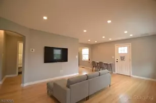 454 Rifle Camp Rd, Woodland Park, NJ 07424 - Photo 8