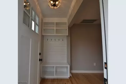 454 Rifle Camp Rd, Woodland Park, NJ 07424 - Photo 4