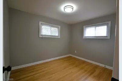 454 Rifle Camp Rd, Woodland Park, NJ 07424 - Photo 12