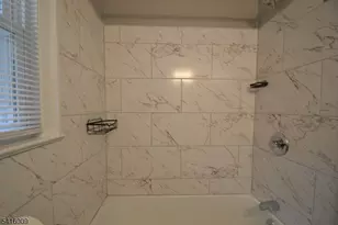 454 Rifle Camp Rd, Woodland Park, NJ 07424 - Photo 18