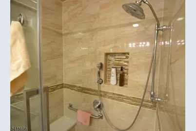 16 Essex St, Clifton, NJ 07014 - Photo 10