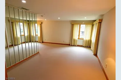 16 Essex St, Clifton, NJ 07014 - Photo 4