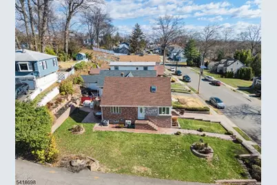 16 Essex St, Clifton, NJ 07014 - Photo 2