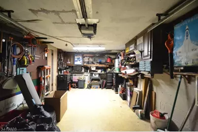 16 Essex St, Clifton, NJ 07014 - Photo 32