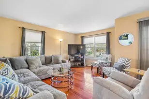 216 Copeley Way, North Brunswick Township, NJ 08902 - Photo 2