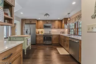 63 Sanatorium Rd, Glen Gardner, NJ 08826 - Photo 8