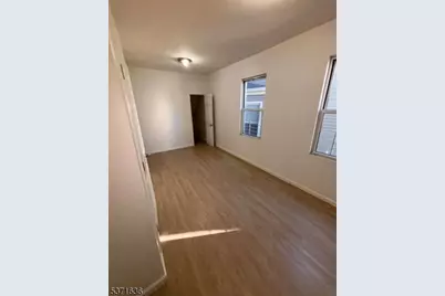 60 S 12th St #3, Newark, NJ 07107 - Photo 12